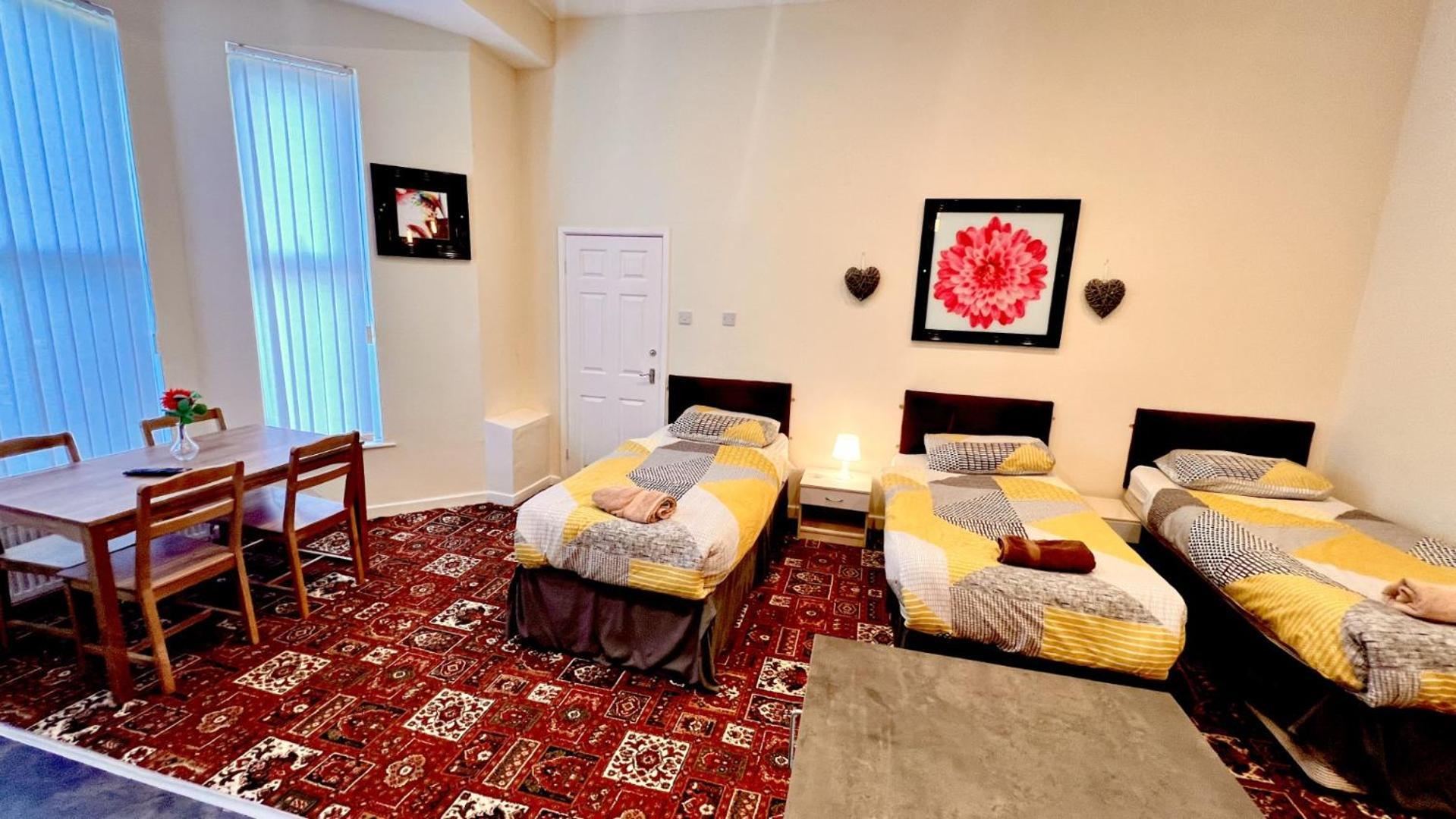 Castle Lodge Guest House 86-88 Sheil Rd L6 3Af 利物浦 外观 照片
